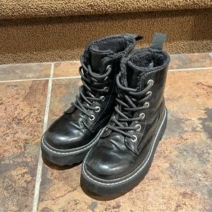 H&M kid warm-lined boots size 30